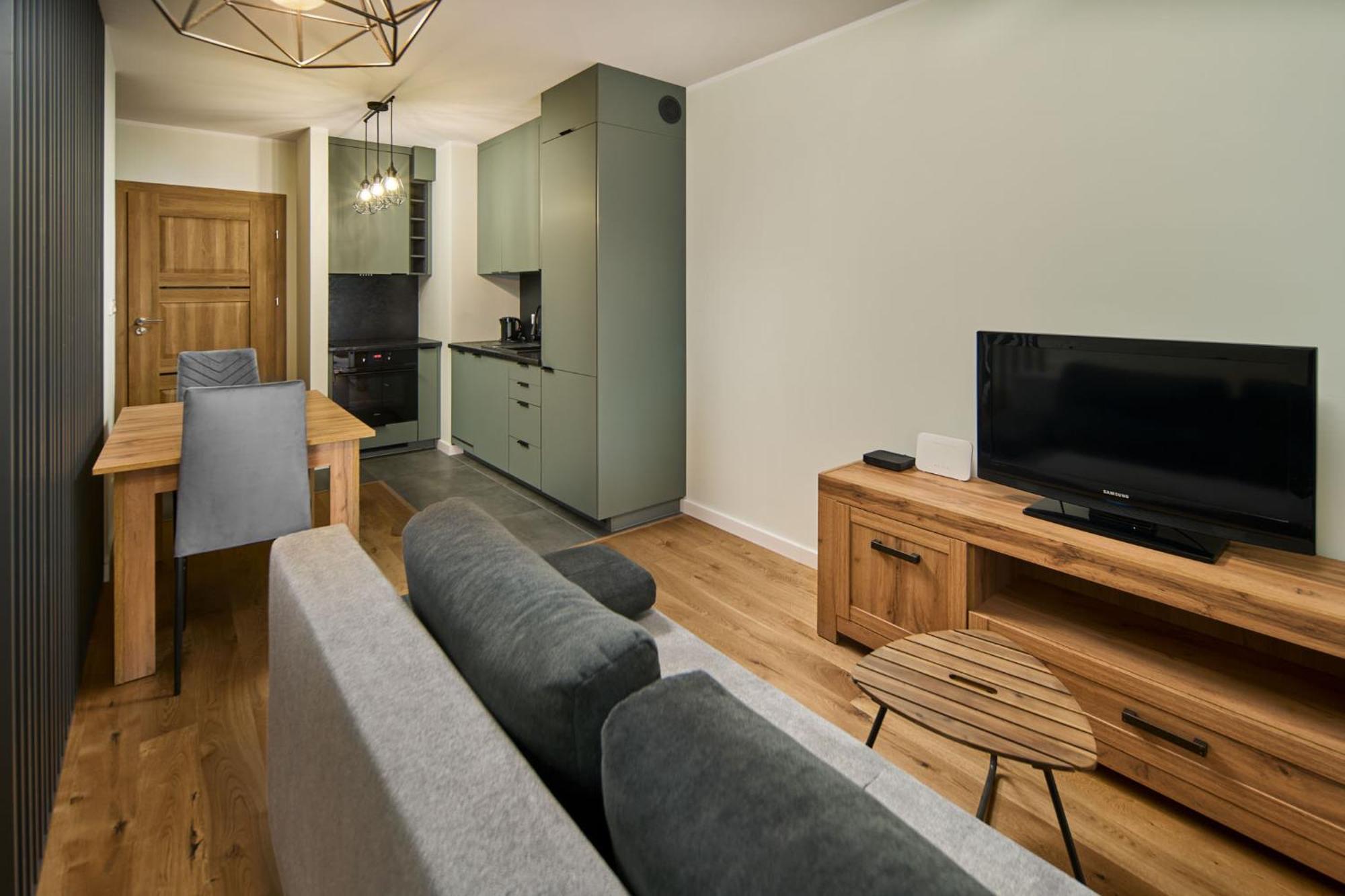 Symphony City Square Aparthotel Вроцлав Экстерьер фото